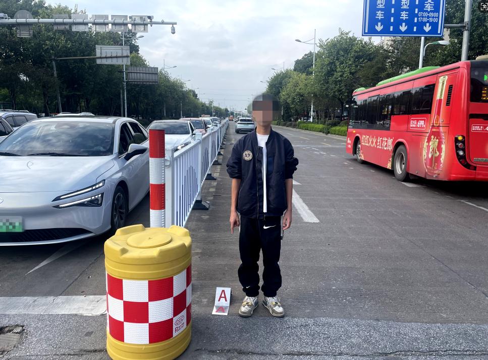 機動犯罪駕駛事故構成逃逸車輛_機動車駕駛人造成事故后逃逸構成犯罪的_機動車駕駛員逃逸構成犯罪